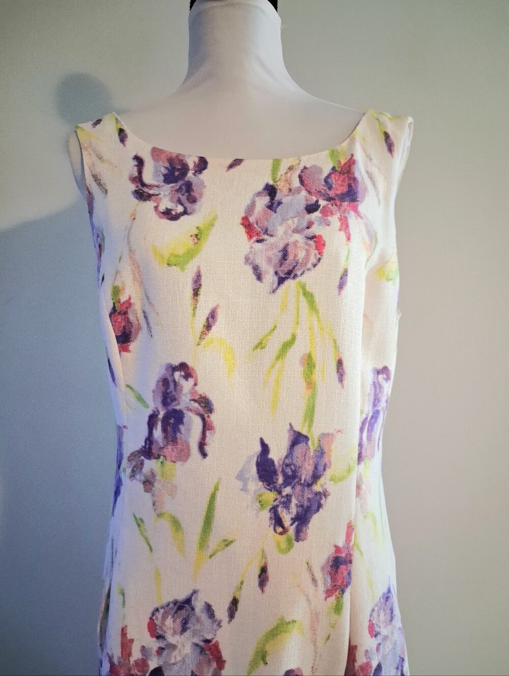 Floral Sleeveless Sheath Dress in White and Purple Size 16 - Picture 3 of 13